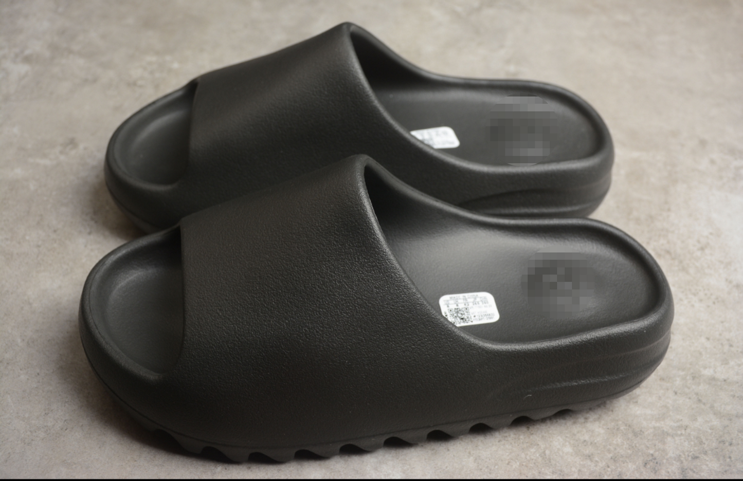 (YIZI) Black Slides