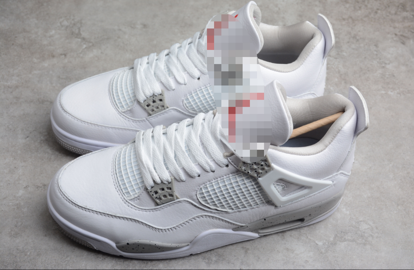 (JRDN 4) Blanco y gris