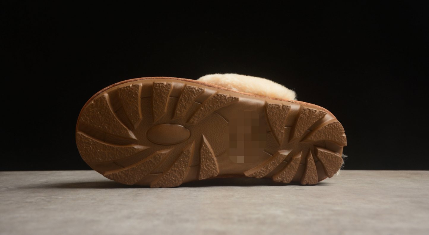 (U*GS) Brown Slipper