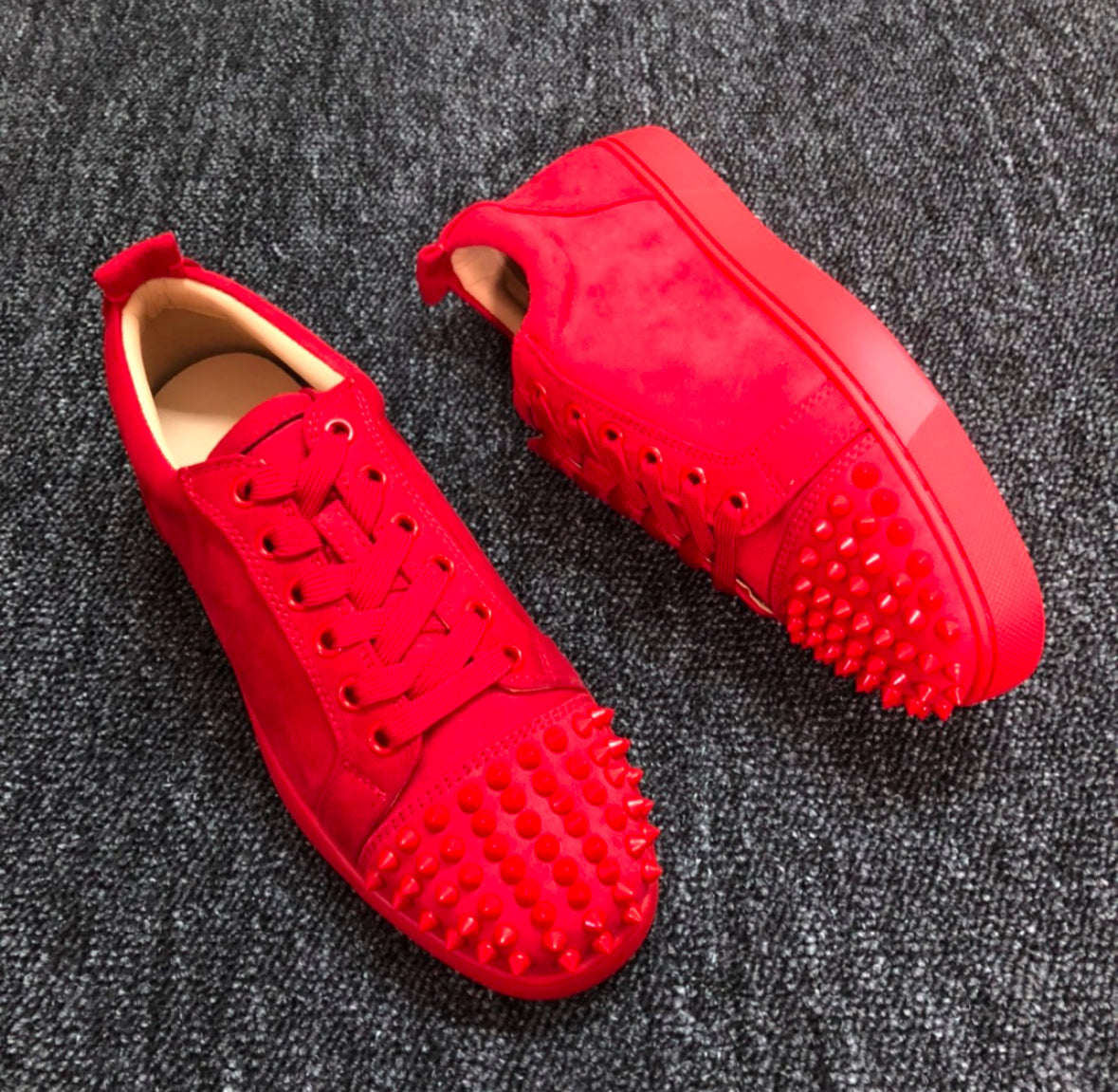 (C&L) Red Spikes